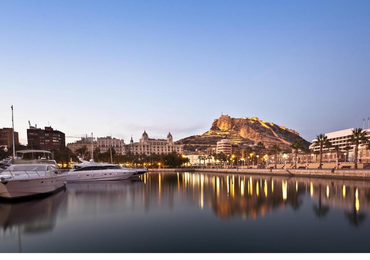 Luxury New Apartment City Centre & Beach, Alicante Luaran gambar