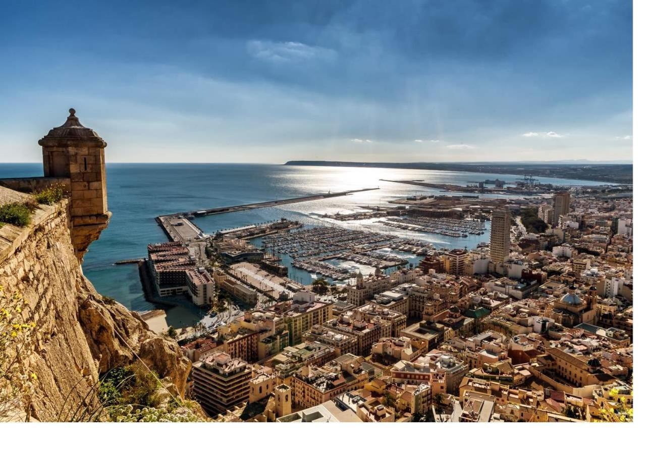 Luxury New Apartment City Centre & Beach, Alicante Luaran gambar